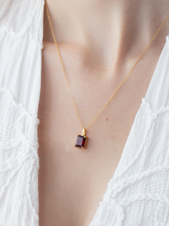Garnet Emerald Cut Pendant Necklace | 18k Gold Vermeil | 2.5 Carat Natural Gemstone Vianne Jewellery