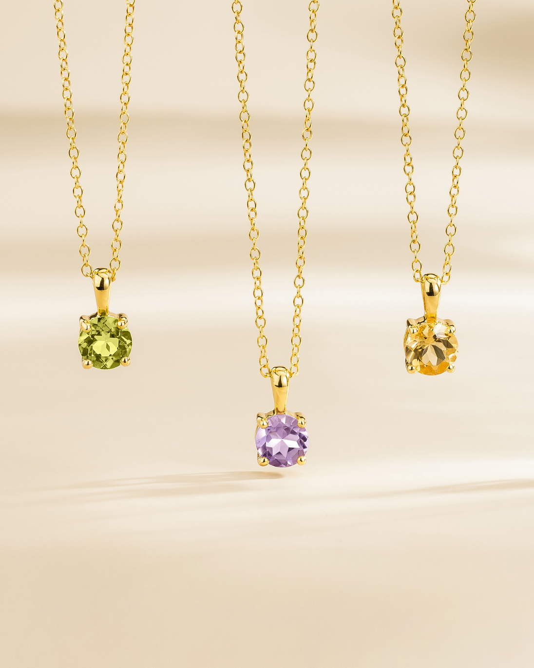 Lavender Amethyst Solitaire Pendant Necklace in 18k Gold Vermeil Vianne Jewellery