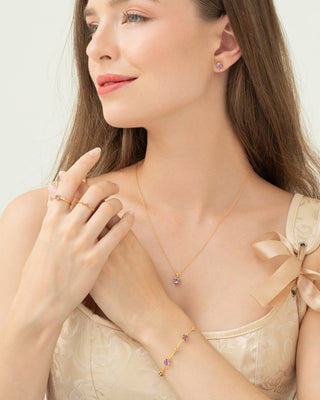 Lavender Amethyst Solitaire Pendant Necklace in 18k Gold Vermeil Vianne Jewellery