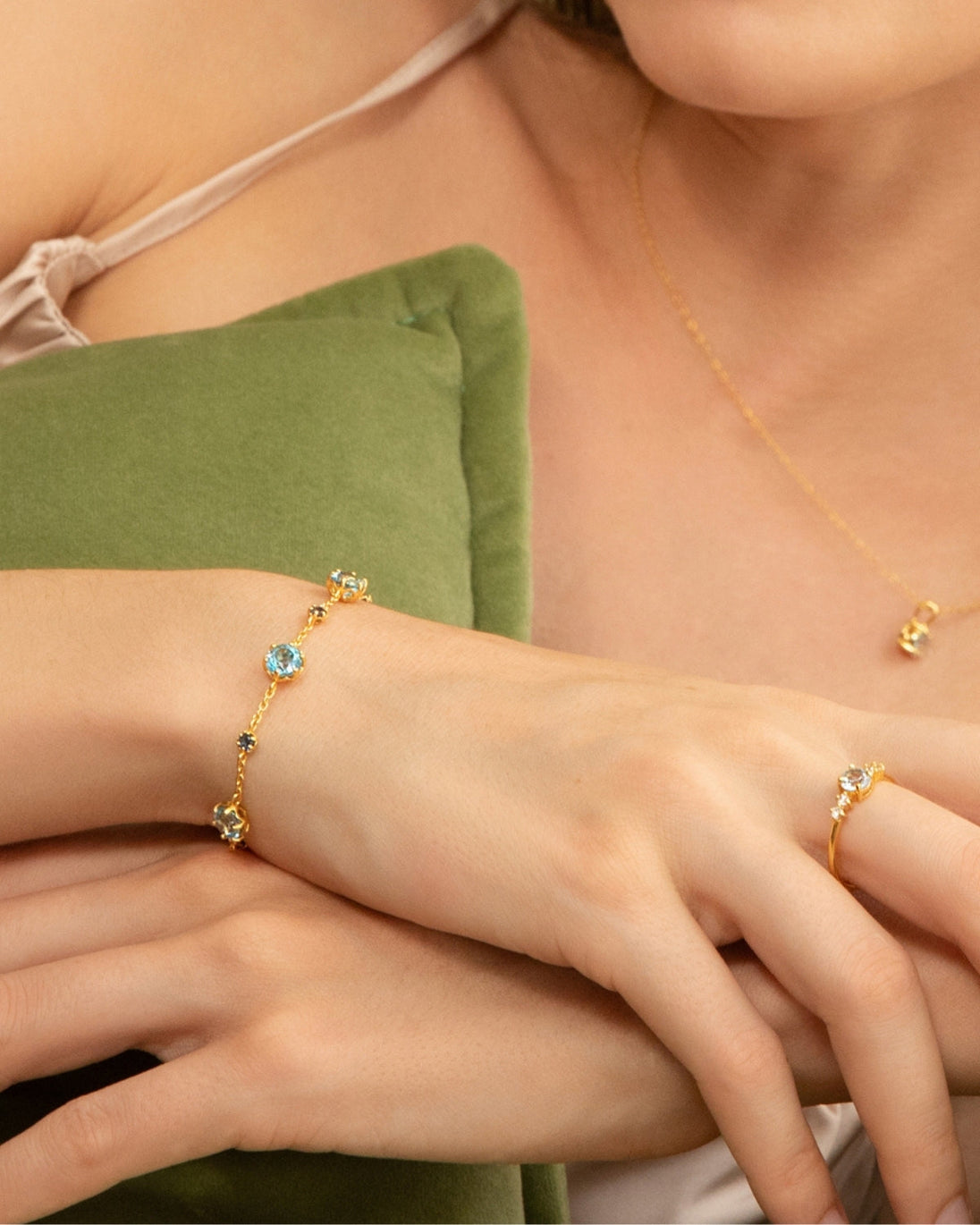 Blue Sapphire & Blue Topaz Jewellery Set in 18k Gold Vermeil Vianne Jewellery