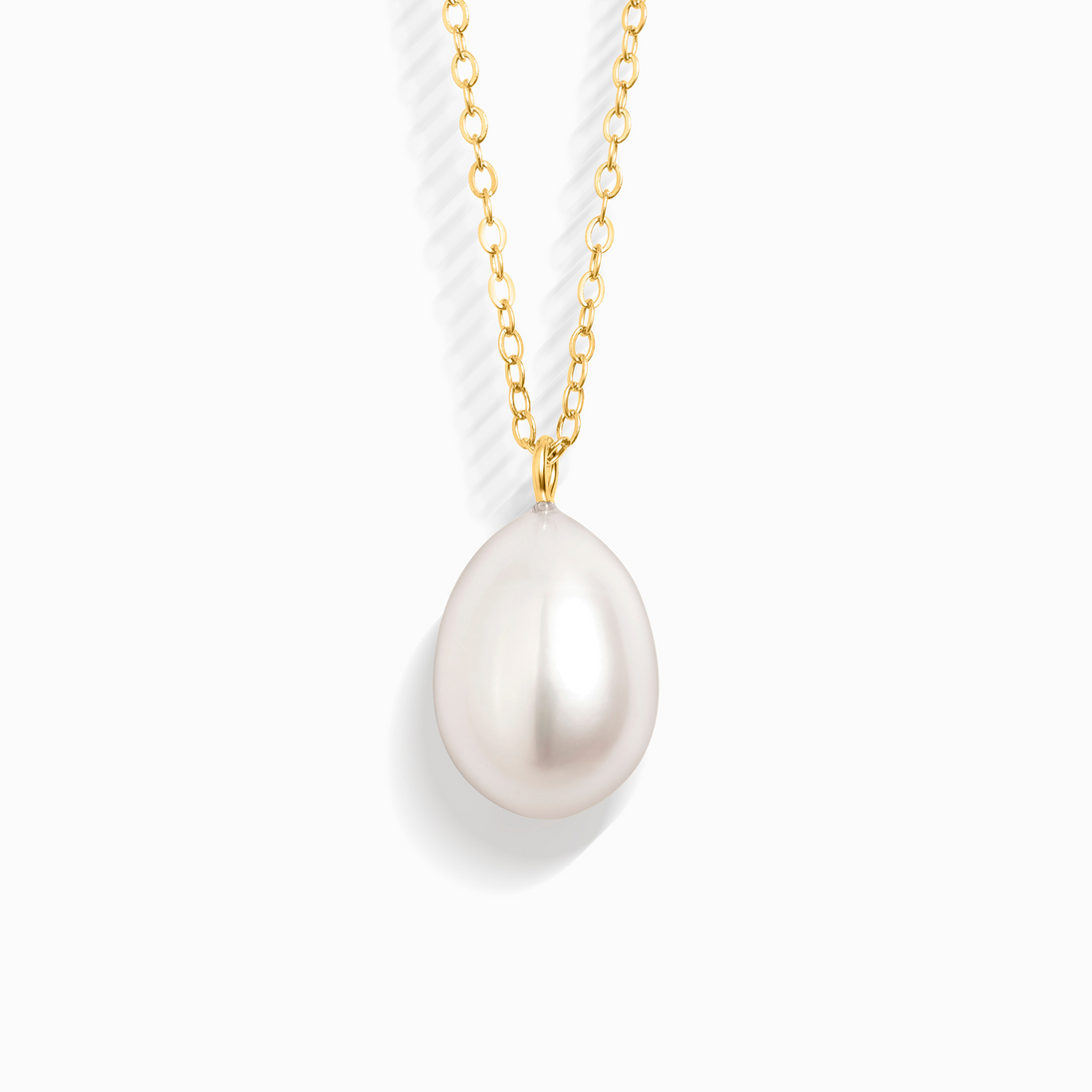 Large Pearl Pendant Necklace in 18k Gold Vermeil Vianne Jewellery