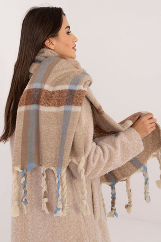  Shawl model 202573 AT 