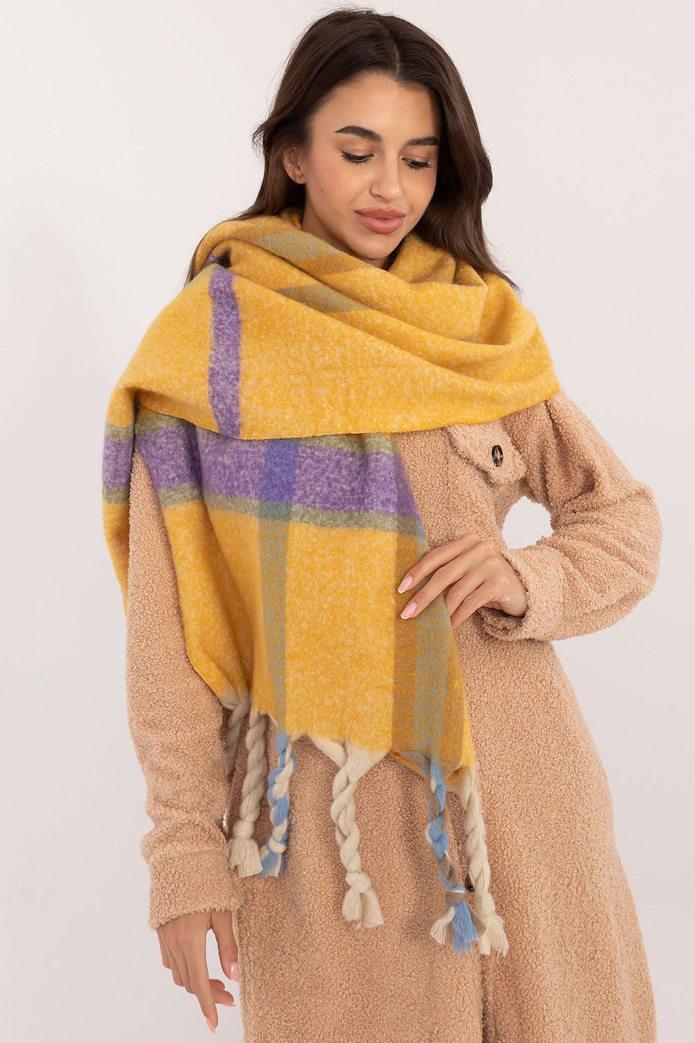  Shawl model 202574 AT 