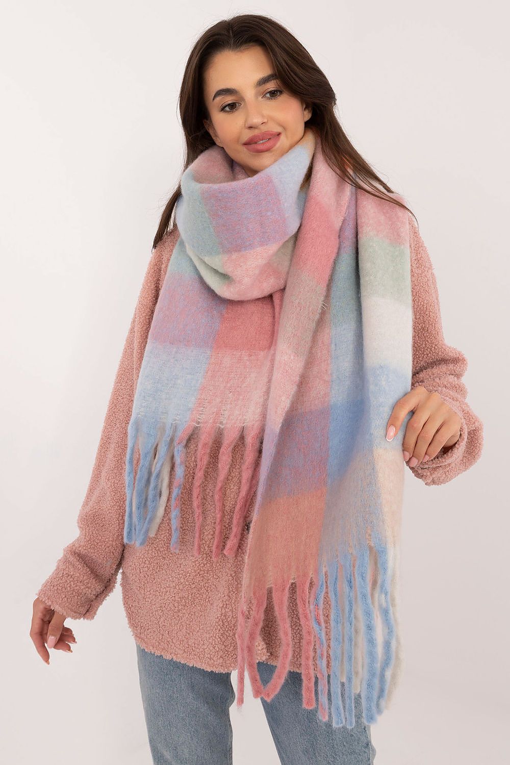  Shawl model 203178 AT 