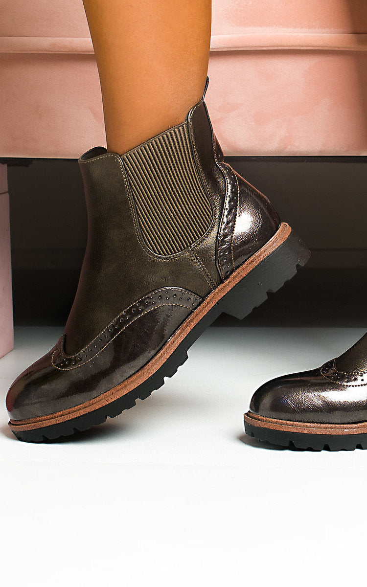 Brogue Chelsea Boots